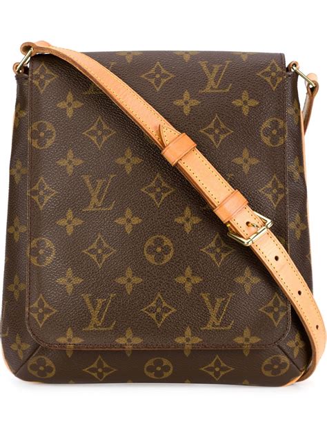 louis vuitton shoulder bag chain|Louis Vuitton classic shoulder bag.